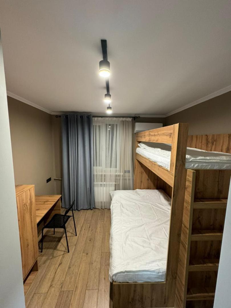Cozy Hostel 비슈케크 외부 사진